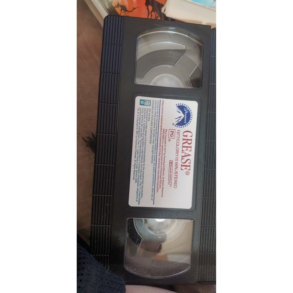Grease Movie VHS Tape with John Travolta and Olivia Newton John - Picture 4 of 4